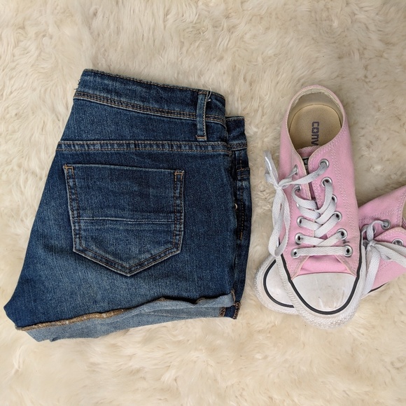 Forever 21 Jean short shorts denim 27 inch waist - Picture 1 of 3